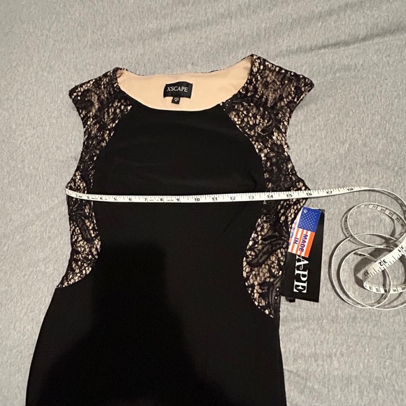 Brand New Dress with lace detail. - Picture 8 of 11